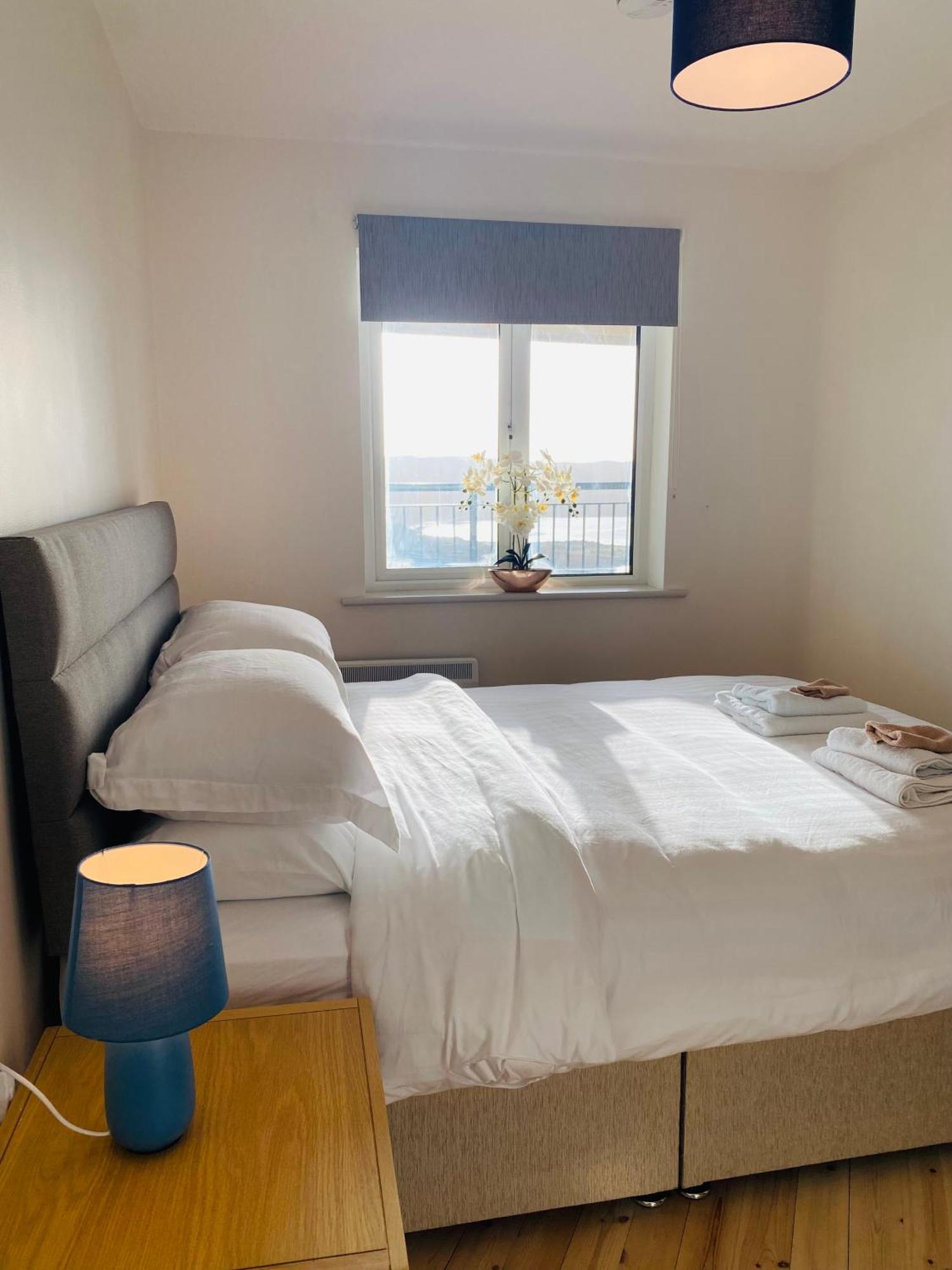 Apartment 2 @ Clifden Bay Apartments מראה חיצוני תמונה